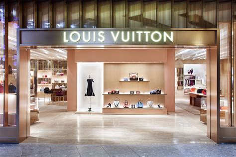 frankfurt airport shopping louis vuitton|frankfurt airport shopping online.